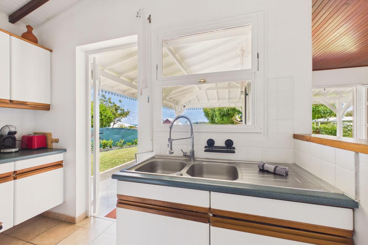 Location villa 3 chambres martinique - évier cuisine